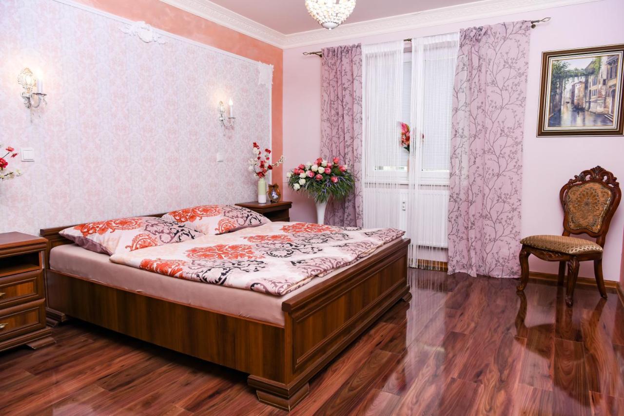 Rose Apartman Mariánské Lázně Kültér fotó